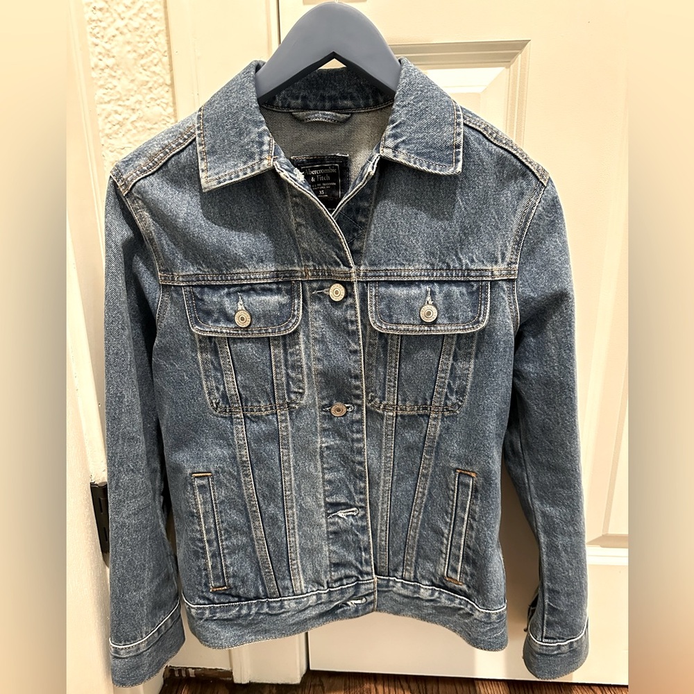 Abercrombie & Fitch Oversized Boyfriend Trucker Denim Jean Jacket Sz XS